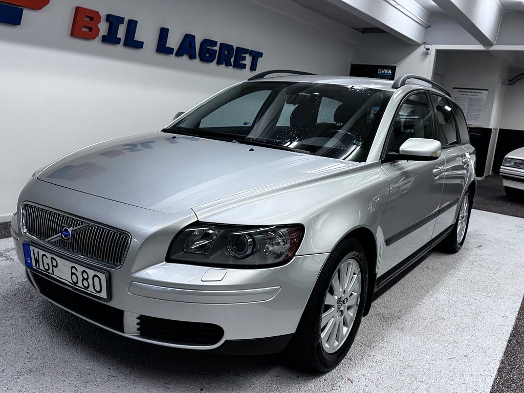 Volvo V50 2.4 Kinetic 140hk Dragkrok 2-Ägare
