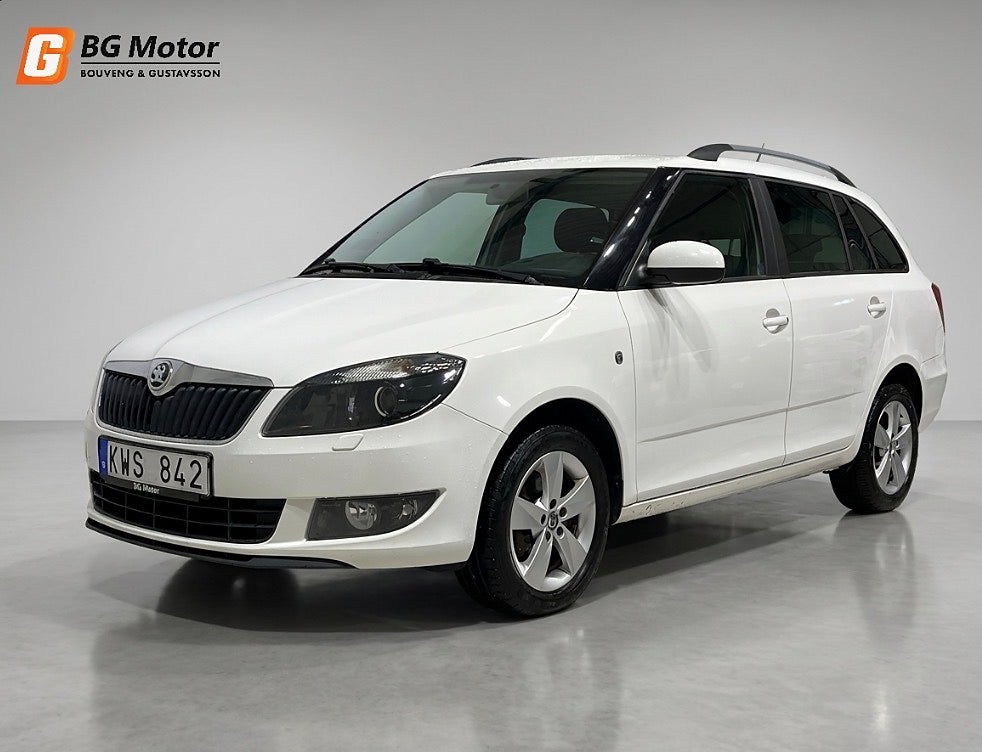 Skoda Fabia Kombi 1.2 TSI 105HK Aut Motorvärmare/Nyservad/Lågmil