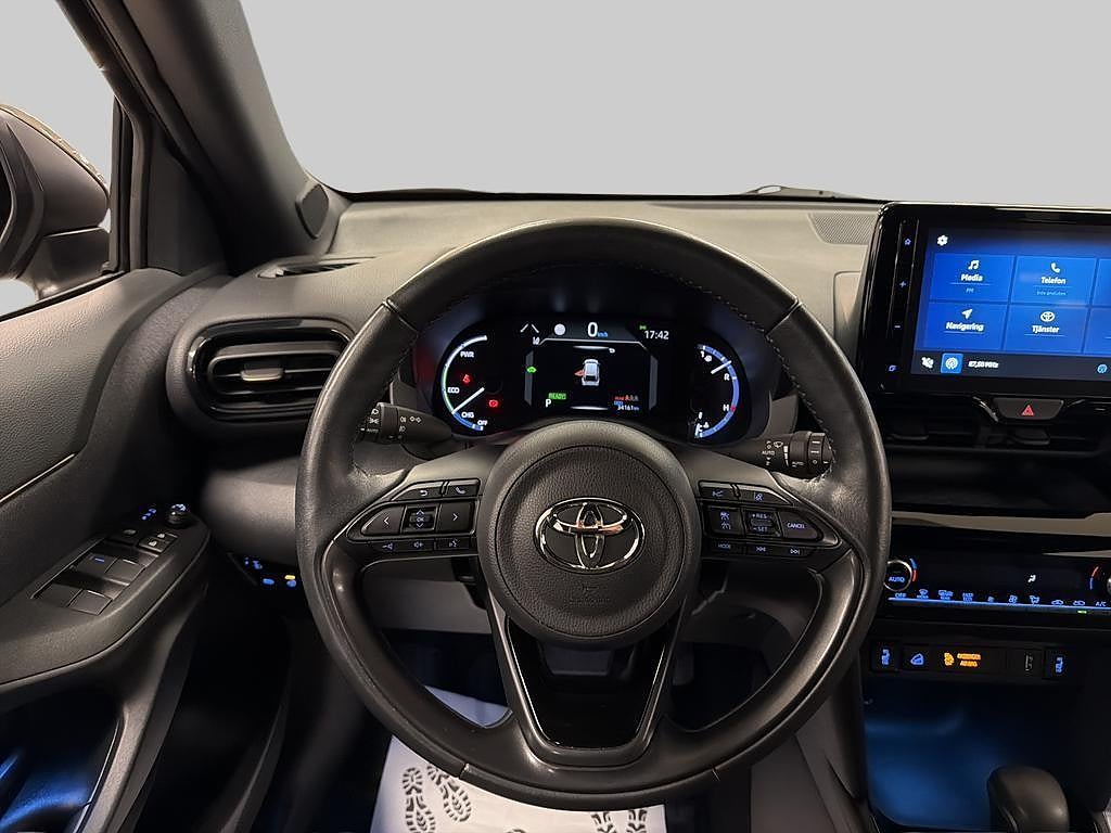 Toyota Yaris Cross 2023 - miniatyr 9