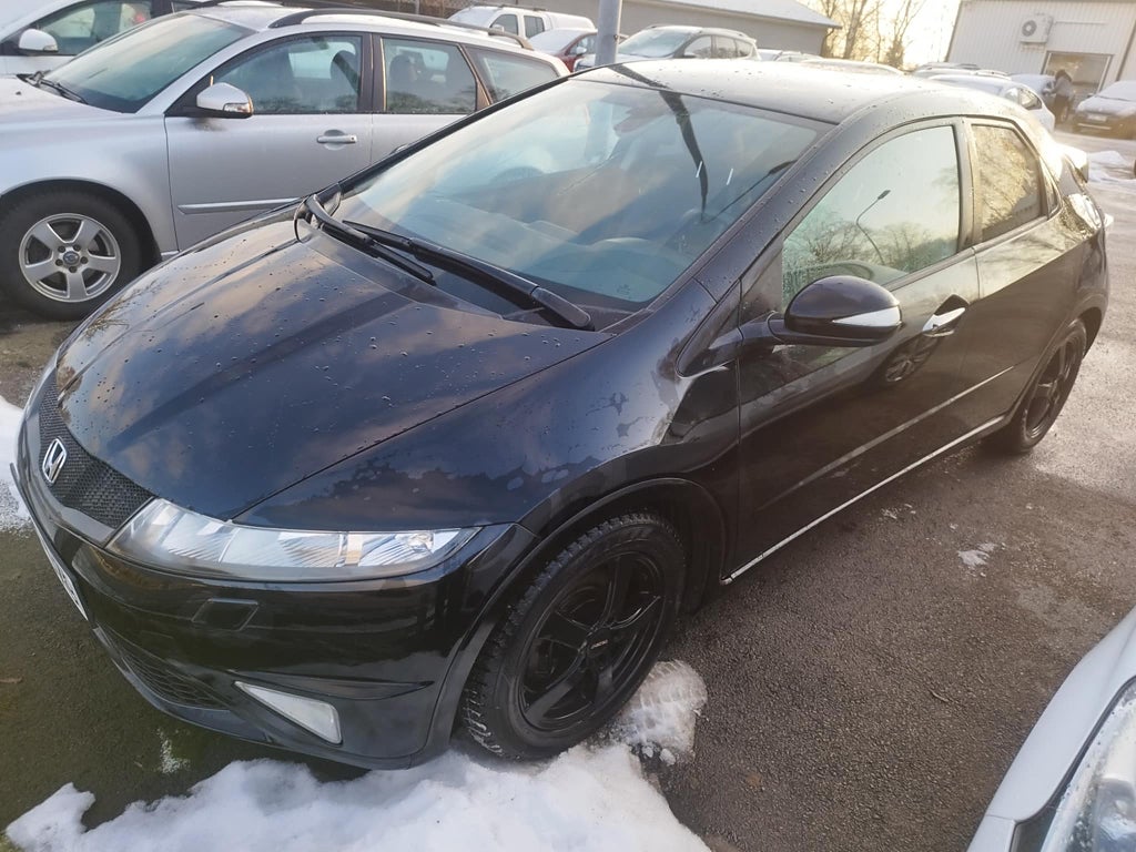 Honda Civic 5-dörrar 1.8 i-VTEC Sport Euro 5