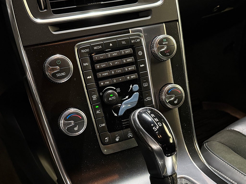 Volvo S60 D4 190hk R-Design |Drag|VOC|HK ljud|Kamera|Navi| 2018