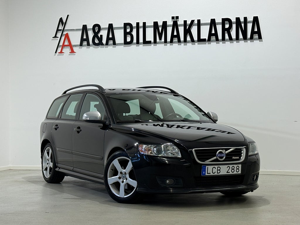 Volvo V50 D2 Momentum R-Design P-Sensorer Värmare Avtagbar krok