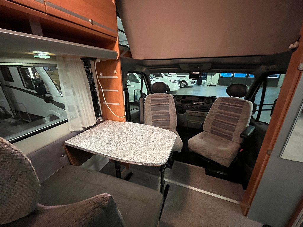 Knaus Sport TR88 / 3500kg / Cykelställ / Markis - Knaus