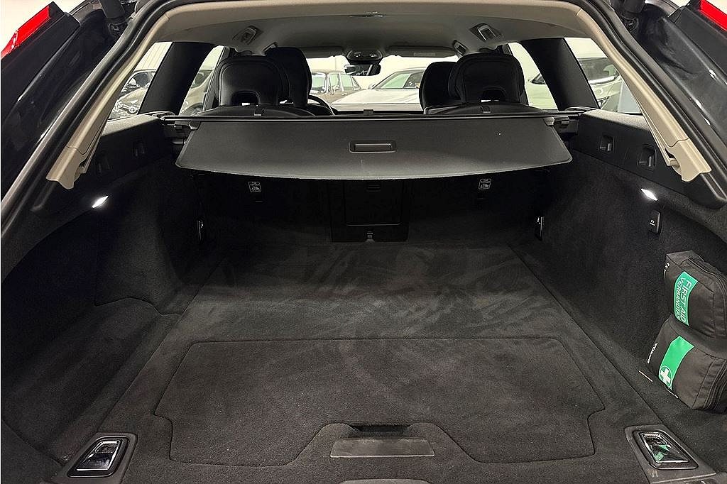 Volvo V90 B4, Läder, Elstol minne, Navi, Backkamera, 1 brukare