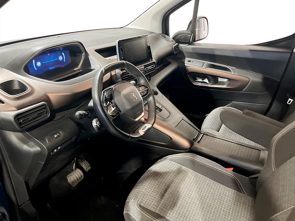 Bild på Peugeot Rifter GT 50kWh 136hk Aut L1 KAMPANJRÄNTA 3,99%