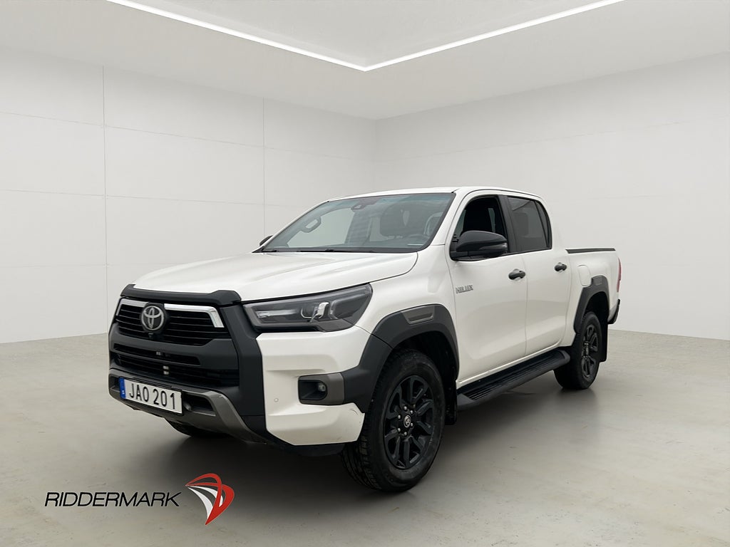 Toyota Hilux Invincible 2.8 4WD Dragkrok JBL Diff 360° Moms