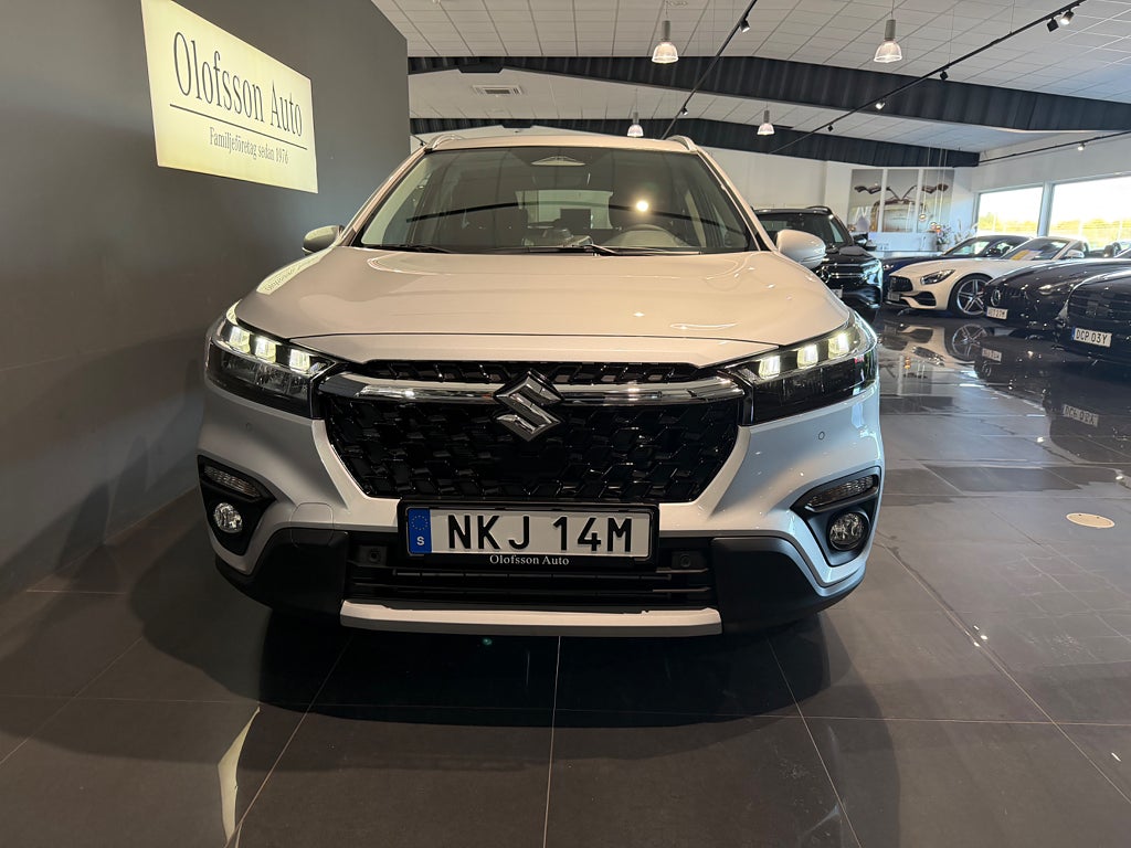 Suzuki S-Cross Hybrid Aut 3 års fri service - bild 2