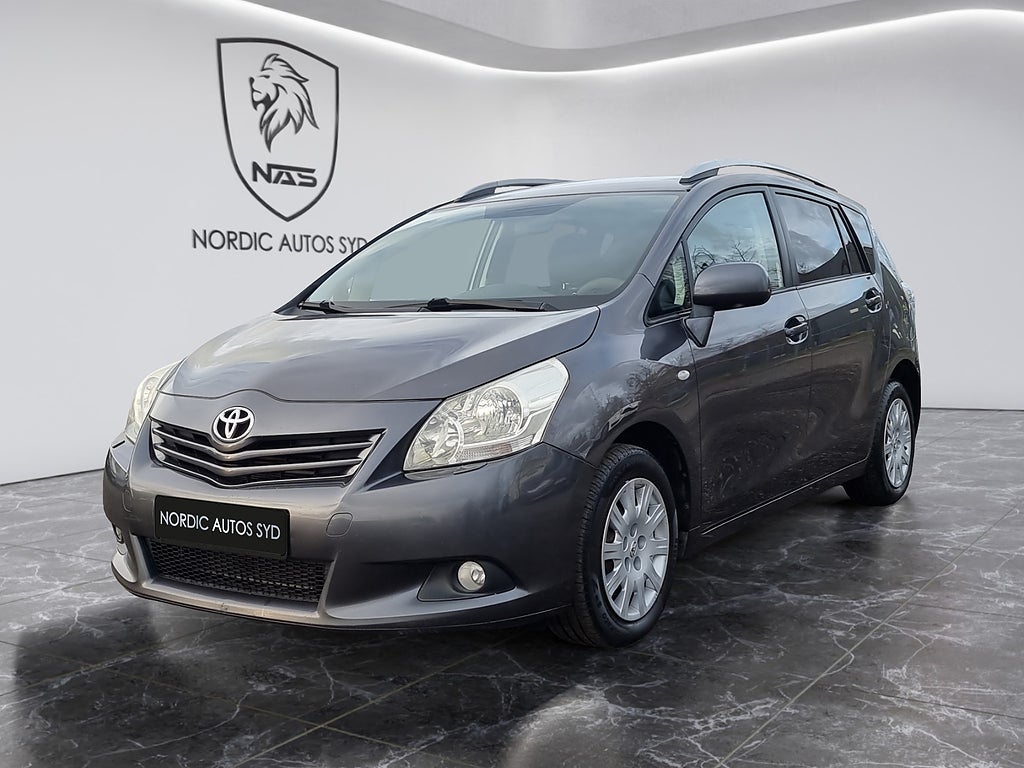 Toyota Verso 2.0 D-4D / 7 Sitsig / Dragkrok 