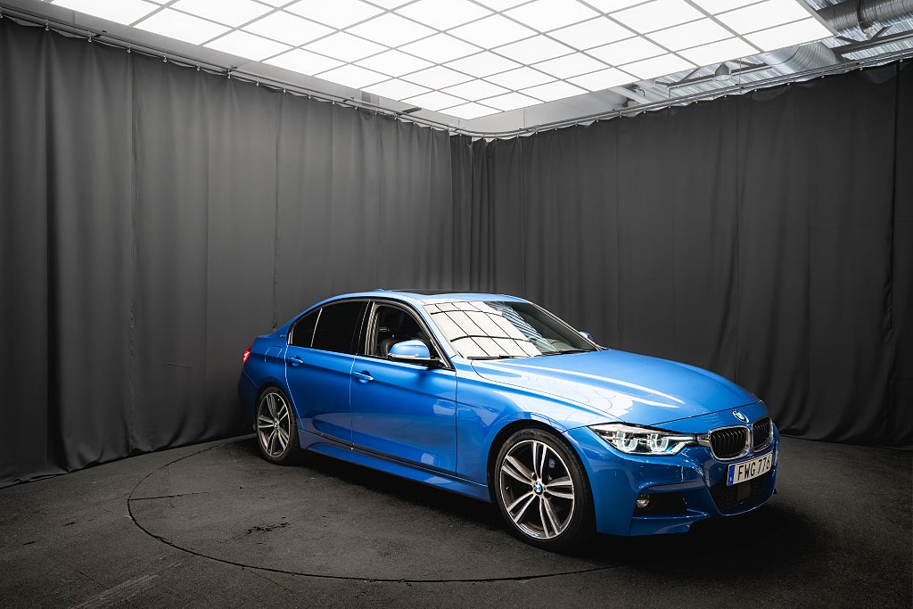 BMW 330e Sedan M Sport PANO LÄDER H/K KEYLESS ADAPTIV-FART 252hk