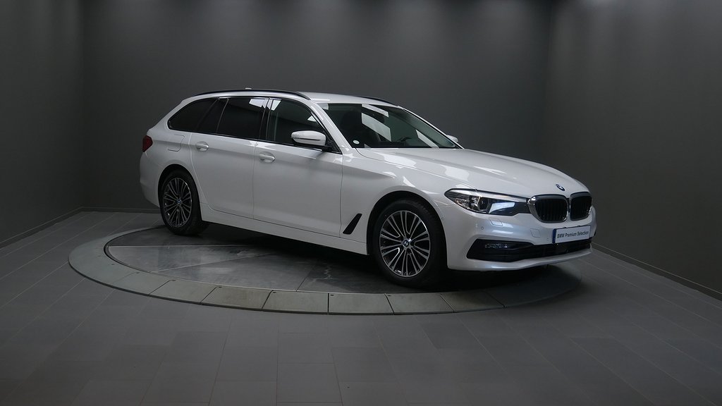 BMW 520 d xDrive Touring Sportline /Drag/Värmare/Adap. Farth