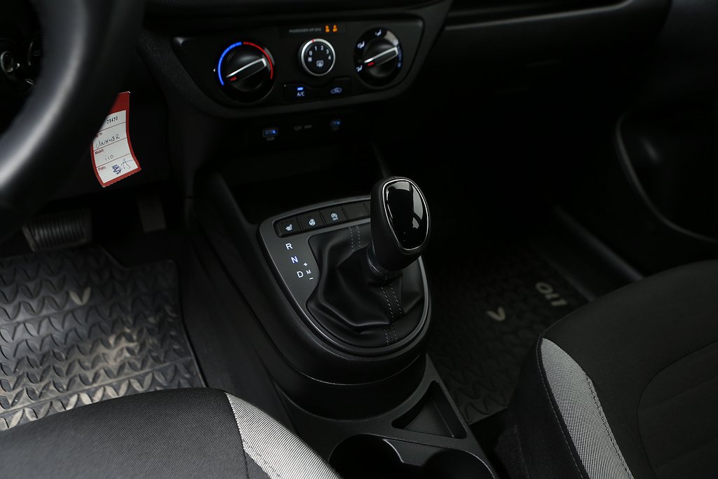 Hyundai i10 1,0 MPi 67hk AMT Essential Aut CarPlay Leasbar 2024