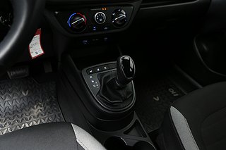 Halvkombi Hyundai i10 21 av 23