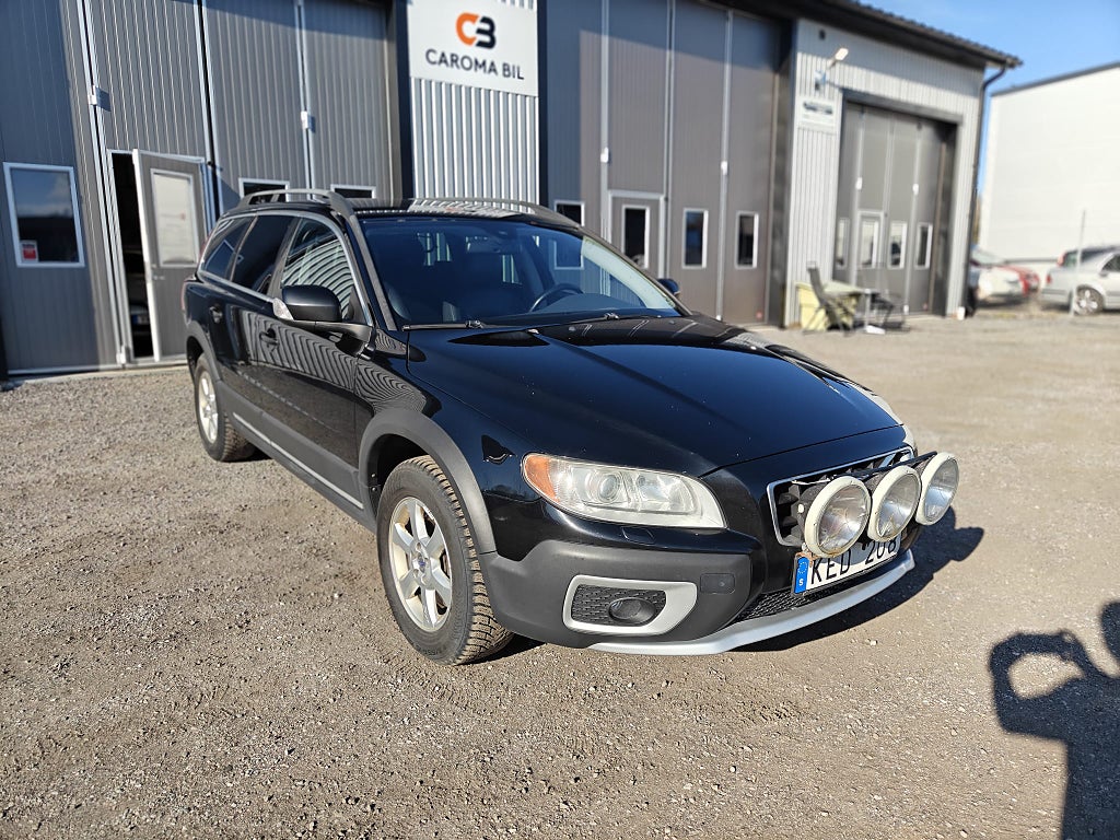Volvo XC70 D5 AWD Automat Dragkrok Helskinn Värmare