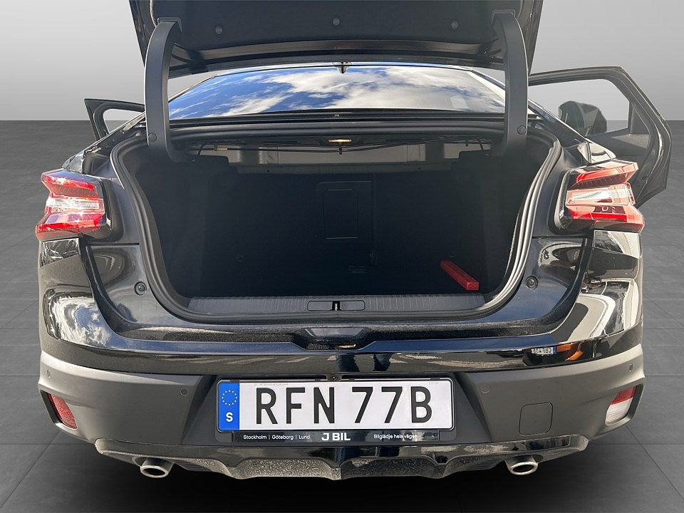 Bild på Citroën C4 X Shine Exclusive 1.2 PT 130hk Aut - PANO, ELSTOL