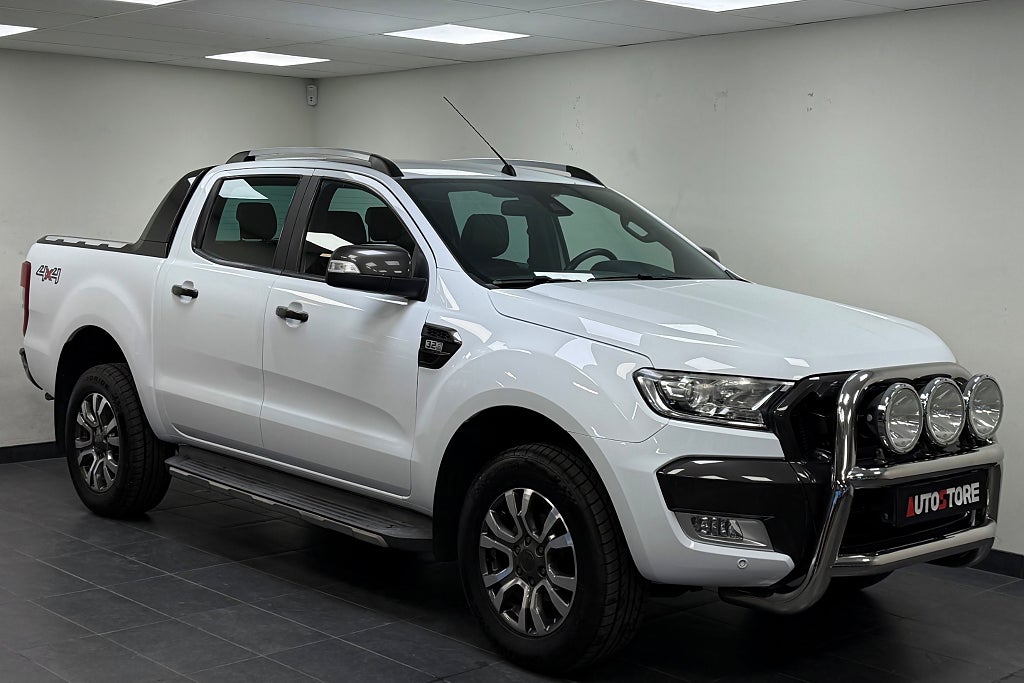 Ford ranger Dubbelhytt 3.2 TDCi 4x4 Wildtrack *MOMS*Diff*D-värm spec 