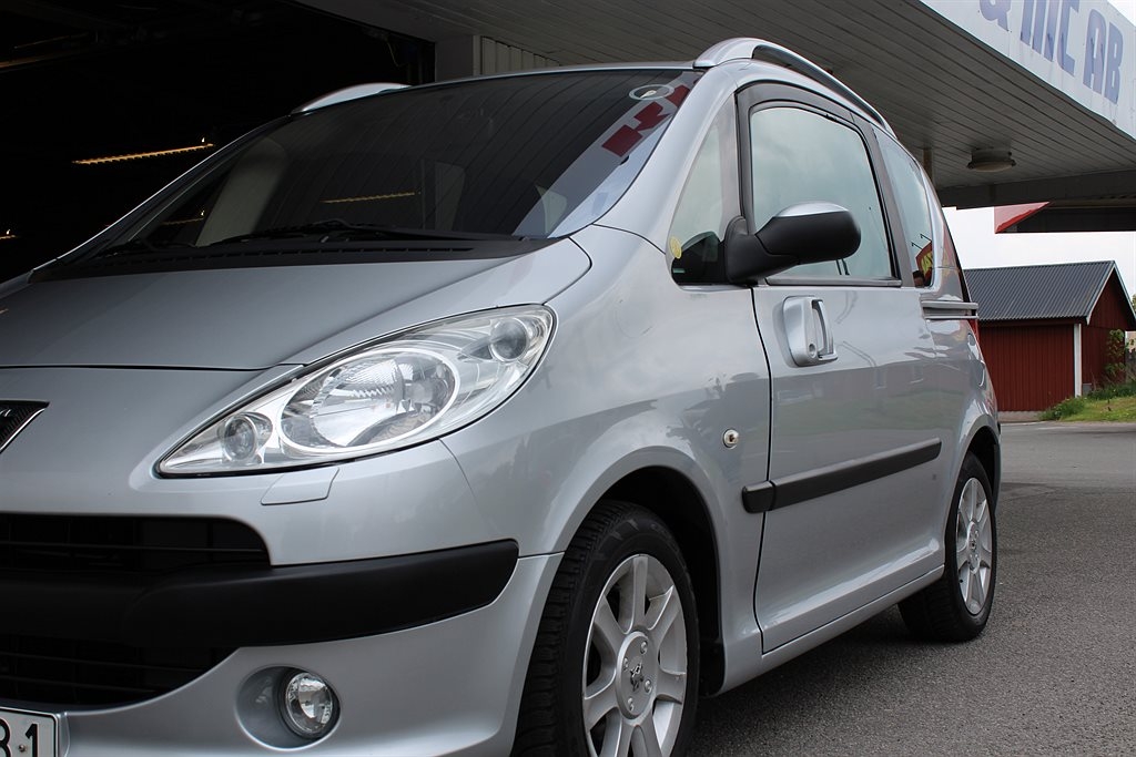 Peugeot 1007 1.4 (73hk) 2006, bild 2/39