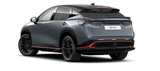 SUV Nissan Ariya 2 av 8