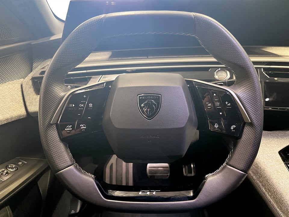Bild på Peugeot 3008 GT Hybrid 145hk Aut B-KAMERA CARPLAY