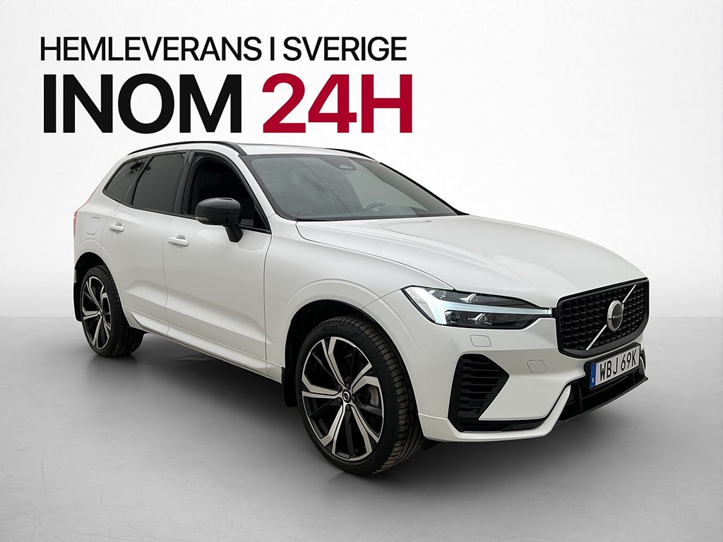 Volvo XC60 Recharge T8 AWD Plus Dark B&W Pano Kamera Luftfjä