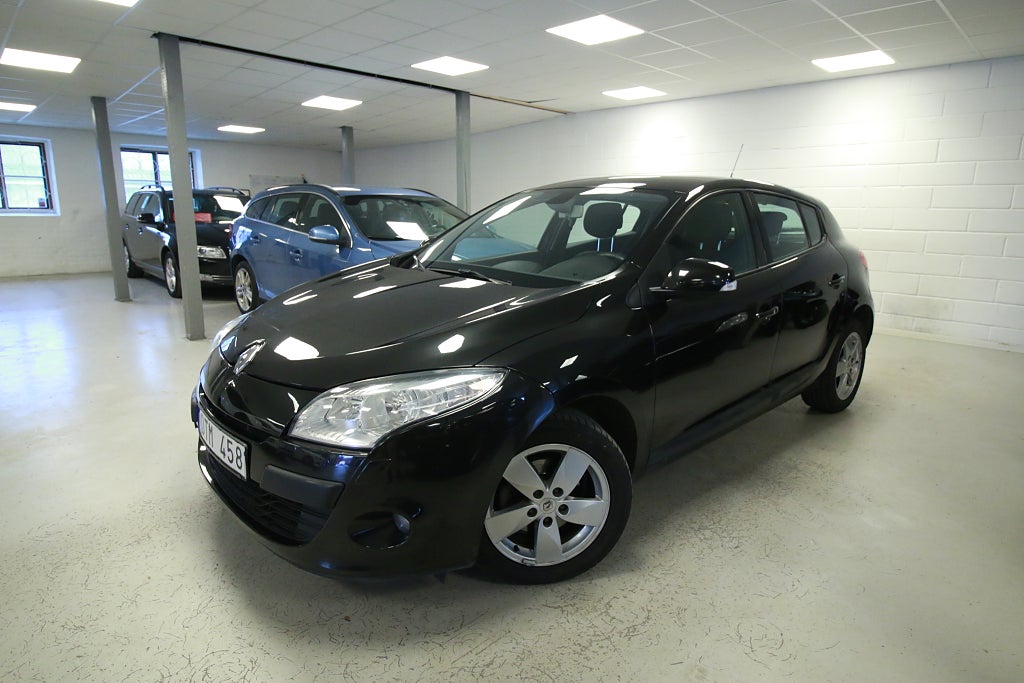 Renault Mégane 1.9 dCi 130hk Låga mil nybesiktad