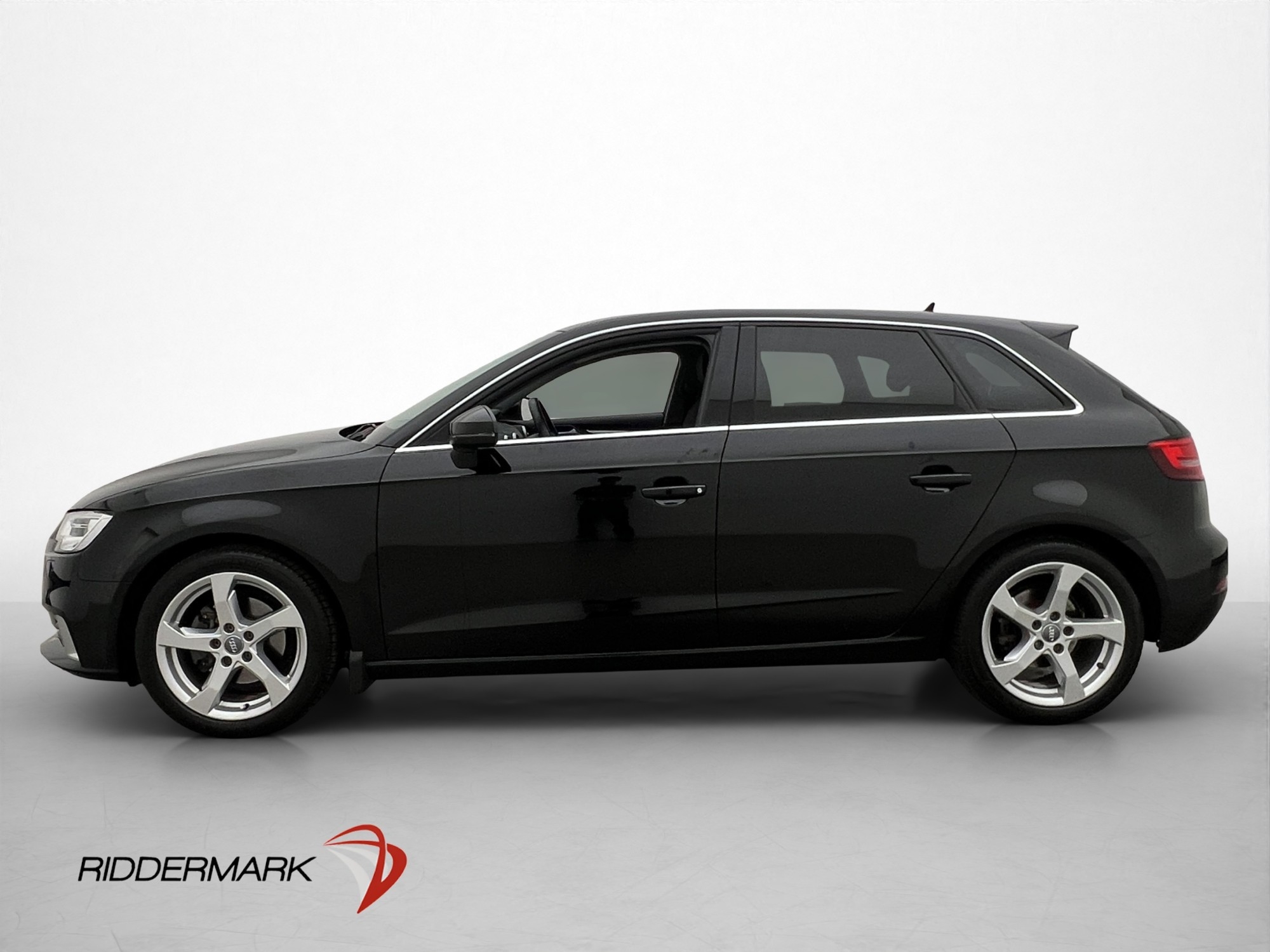 Audi A3 Sportback 35 TFSI Proline 2019, photo 5/67