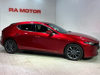 Halvkombi Mazda 3 7 av 26