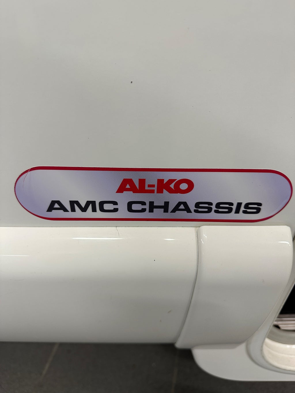 Rapido 7065 F Automat Alde taksäng Låga sängar toa bak thumbnail