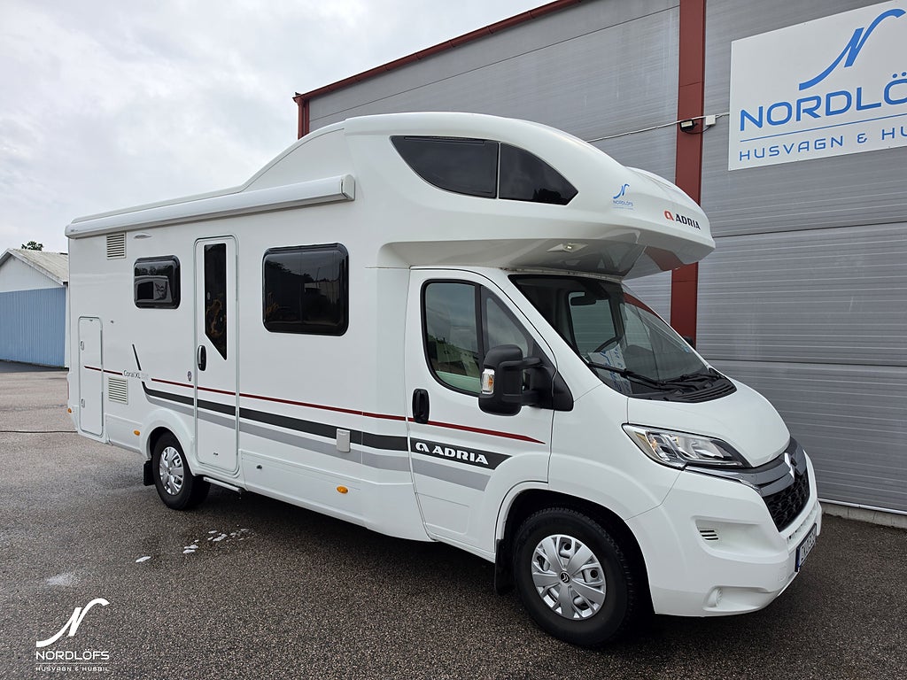 Adria Coral XL A 670 DK - FAMILJEBIL