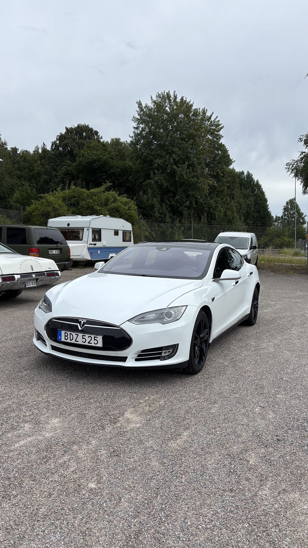 Tesla Model S 90D