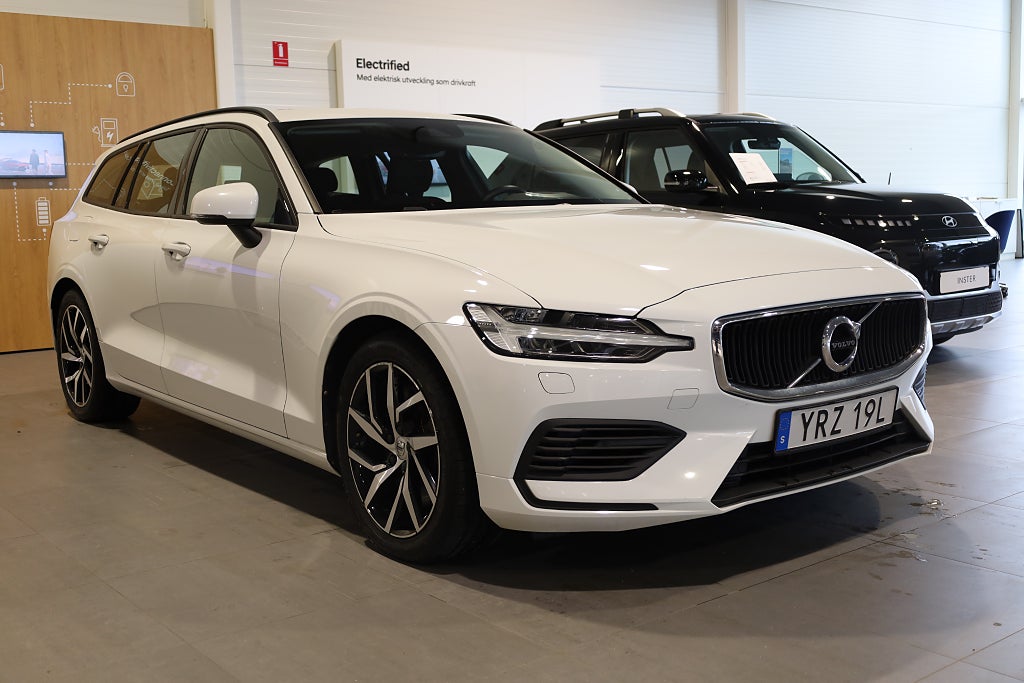Volvo V60 T6 Twin Engine AWD AUT Momentum Navi VOC Leasbar 2020