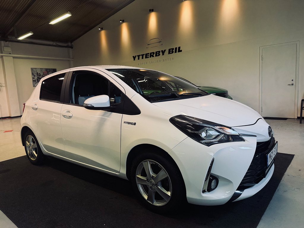 Toyota Yaris Hybrid E-CVT Hybrid Automat BT-Audio Moms