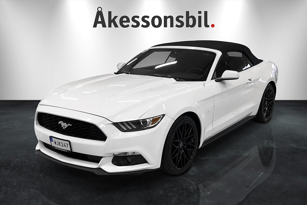 Ford Mustang Cab Aut Mkt fin
