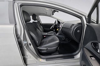 Toyota Avensis 2014 bild 15