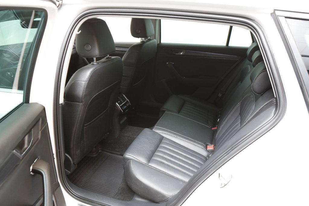 Skoda Superb iV Kombi 1,4 Plug-in Hybrid Business EDT Style 2021