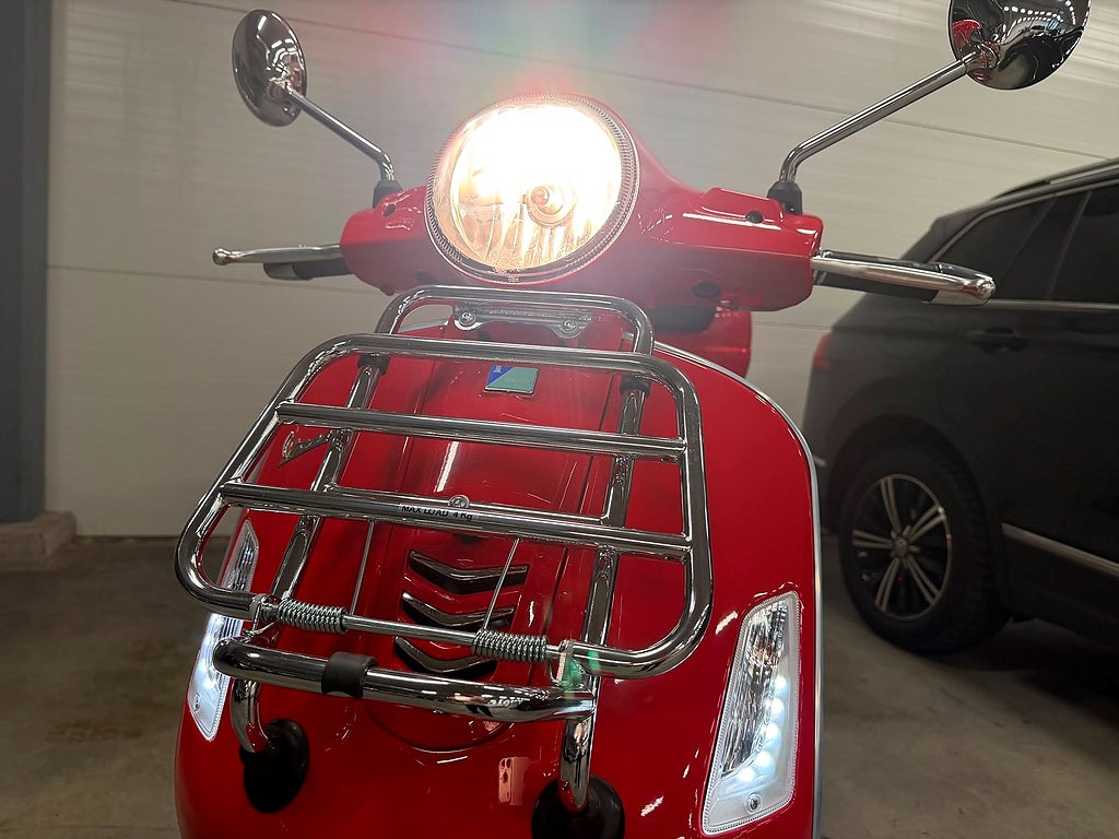 Vespa gts-300-e4 Piaggio Vespa GTS 300 Väska, Hållare, LÅG MIL, Topcas