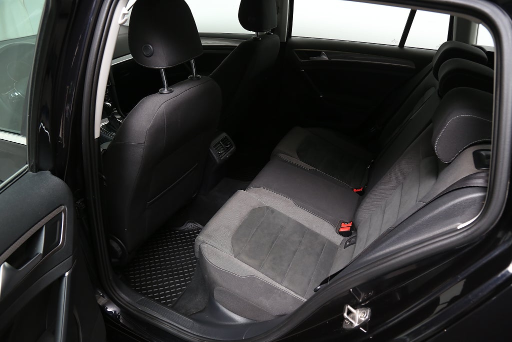 Volkswagen Golf Alltrack 2,0 TDI 184hk 4Motion Alltrack DSG Värmare Drag 2019