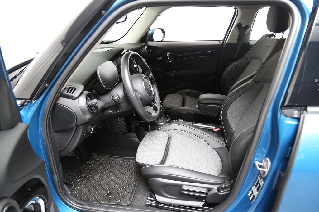 MINI Cooper S Experience 178hk Aut 5-dörrars Navi CarPlay Kamera 2024