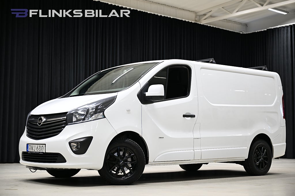Opel Vivaro 1.6 CDTi 125HK Nedlackad|Drag|GPS|Dieselvärmare|Kamkedj