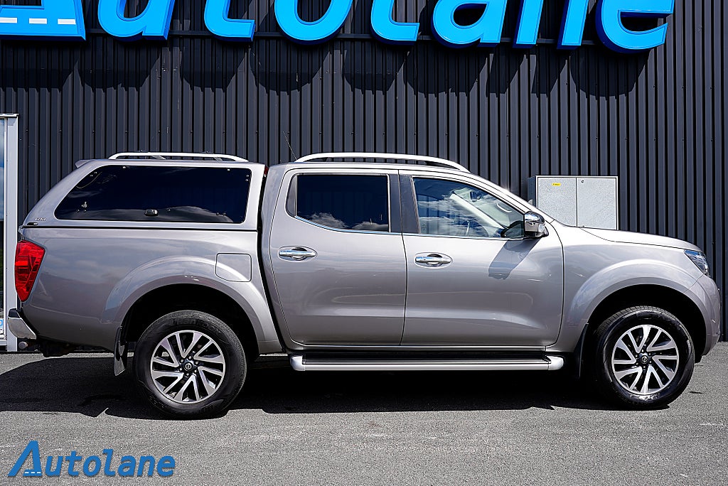 Nissan Navara Dubbelhytt 2.3 dCi 4WD GPS,360°, Sommarkampanj 4,99%