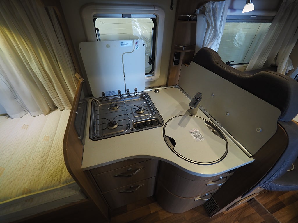 Hymer T 668 CL Bianco Line Låga Långbäddar I AUT I 3850kg 2015