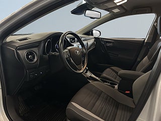Toyota Auris Touring Sports Hybrid e-CVT Active Plus S&V/Kamera/Värm – bild 7