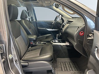 Nissan Navara Dubbelhytt 2.3 dCi 4WD MOMS Dvärm Drag Bkamera Kåpa S&V – bild 10