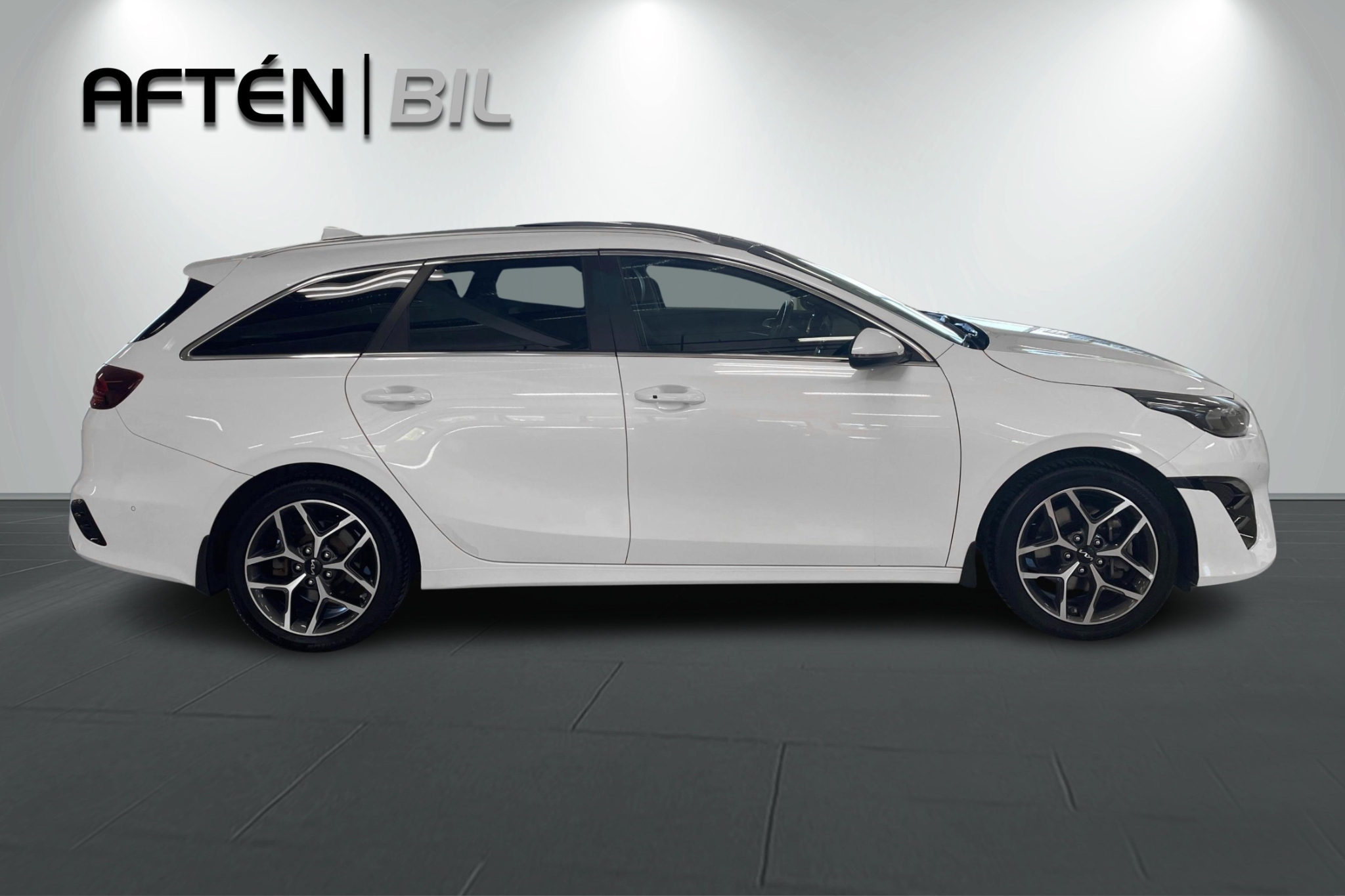 Kia Ceed Advance Plus Pano 2023, photo 6/10