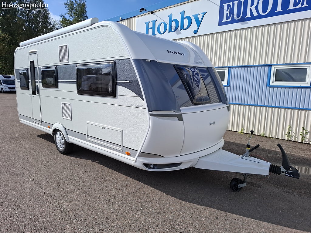 Hobby 495 UL DE LUXE Långbäddar, Boxmarkis, Luftförtält