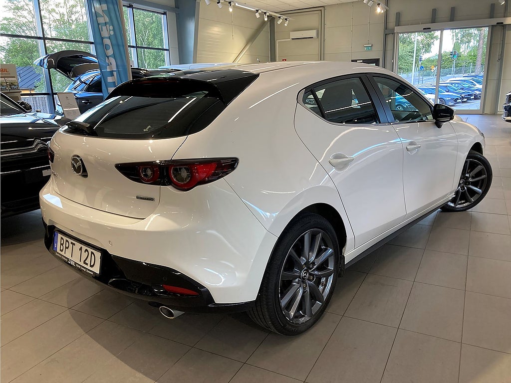 Bild på Mazda 3 Hatchback Sky 2.0 150hk Aut - B-KAMERA, 1 ÄGARE
