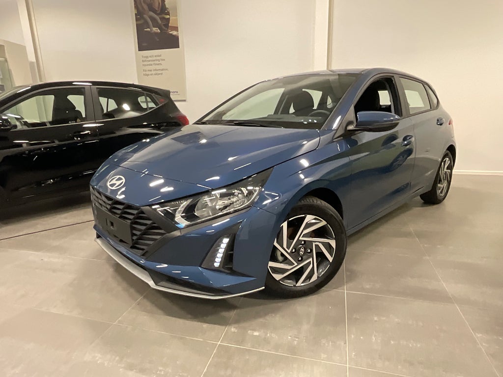 Hyundai i20 1,2 M5 Essential Privatleasing  fr 2,495:- 