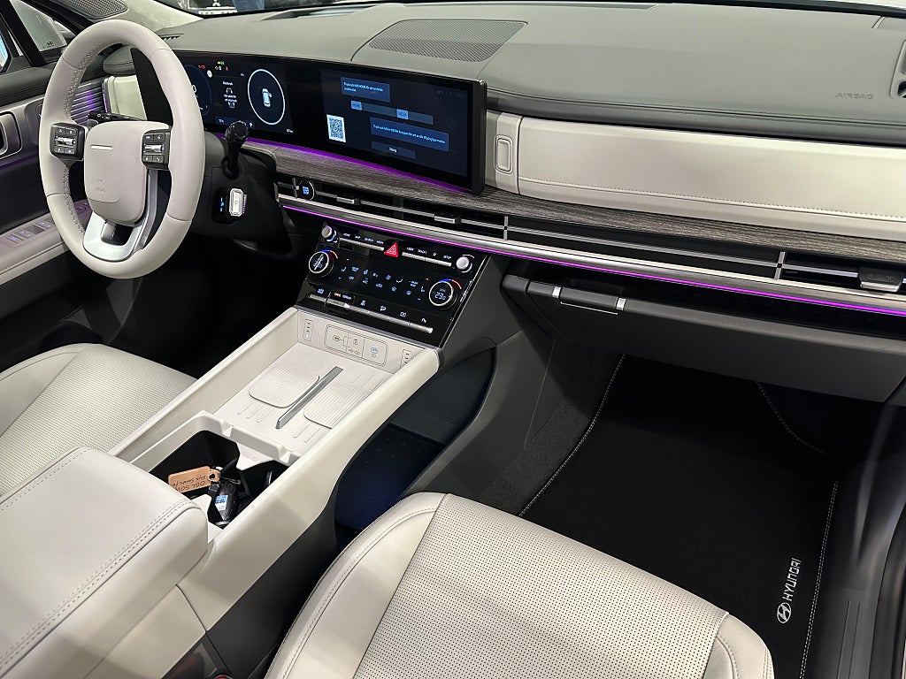 Hyundai Santa Fe Advanced AWD PHEV 252hk 2,49% ränta thumbnail