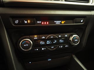 Halvkombi Mazda 3 18 av 19