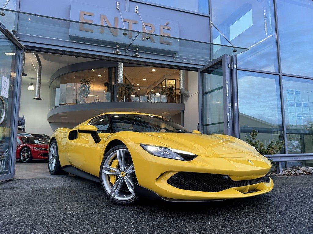 Ferrari 296 GTB 3.0 V6 + 7.45 kWh F1 DCT Euro 6 Assetto Fiorano