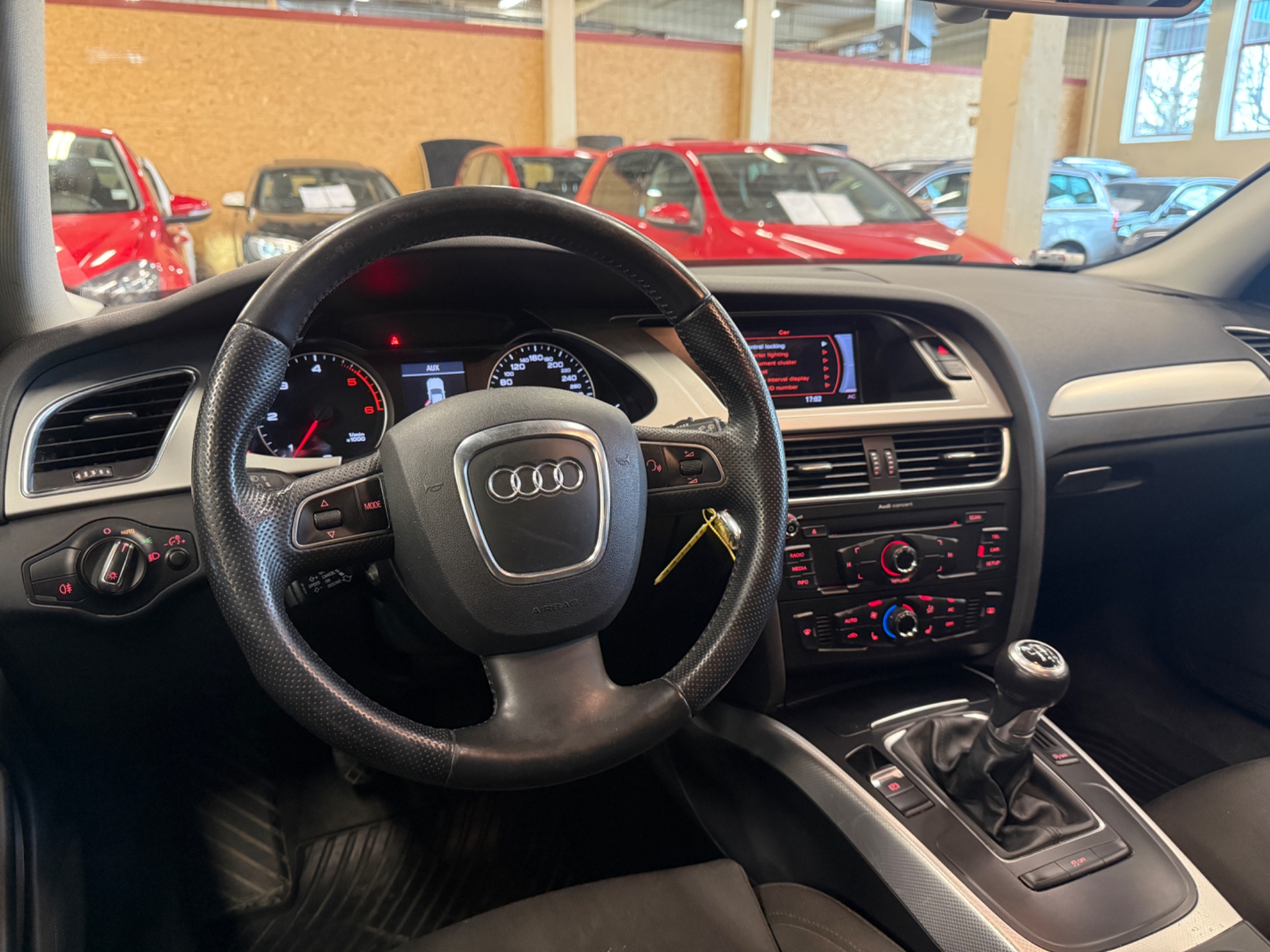 Audi A4 2012, bild 6/44